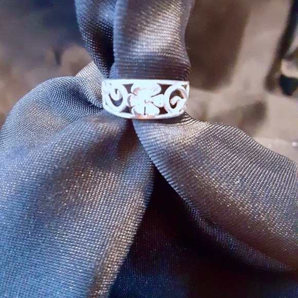 NWOT .925 Sterling Silver Floral Toe Ring Adjustable - Picture 1 of 4